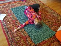  Posture de jathara parivartanasana