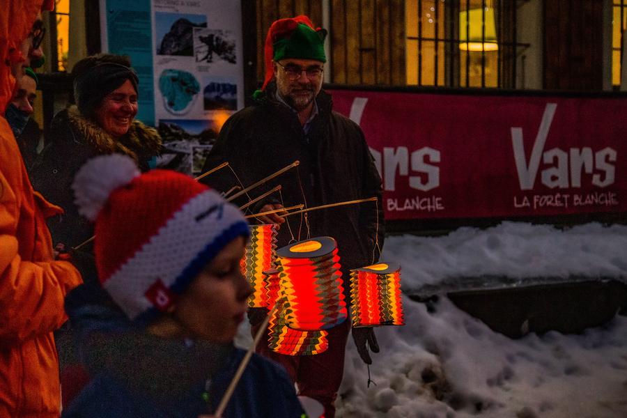 Atelier lanternes de Noël_Vars - © Léa Scappini