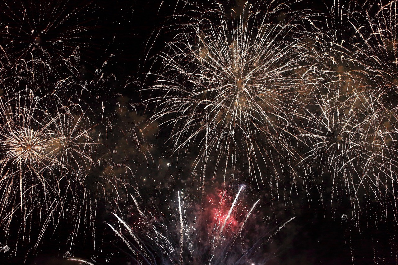 Calend’Arles : Feux d’artifice à Salin de Giraud