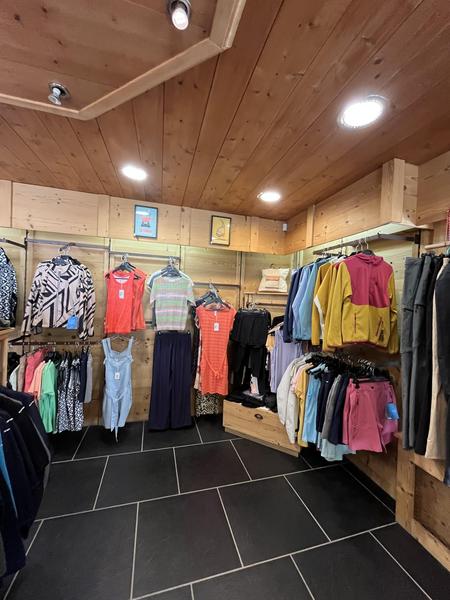 SKISET VETEMENTS SPORTS