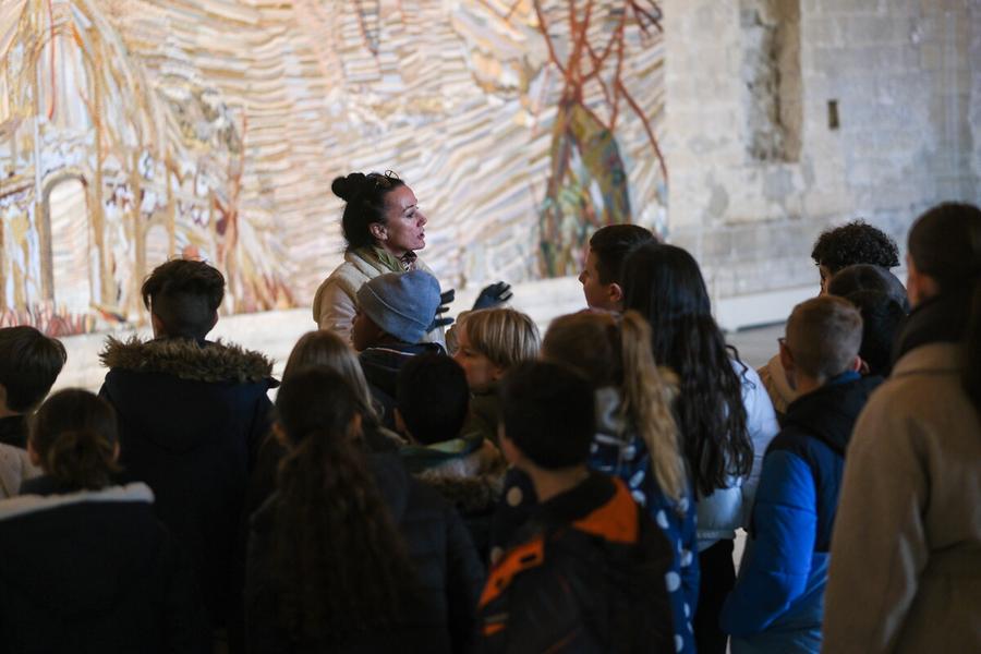 Visite Décors du Palais, Atelier Chimère en argile_Avignon