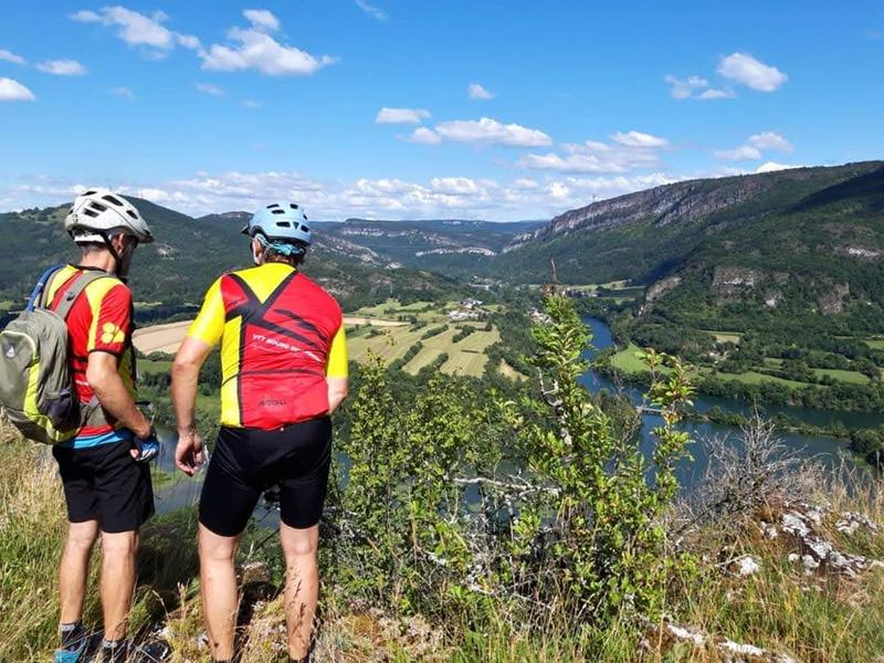 Circuit VTT n°30 (noir) - Monts de Corveissiat - Belvédère d'Echazeaux_Cize