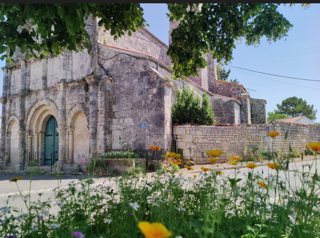 Eglise Saint-Nicolas des Essards