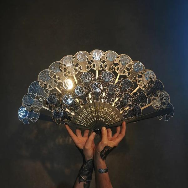 Atelier d'initiation au métier d'éventailliste #6 - Journées Européennes des Métiers d'Art_Romans-sur-Isère