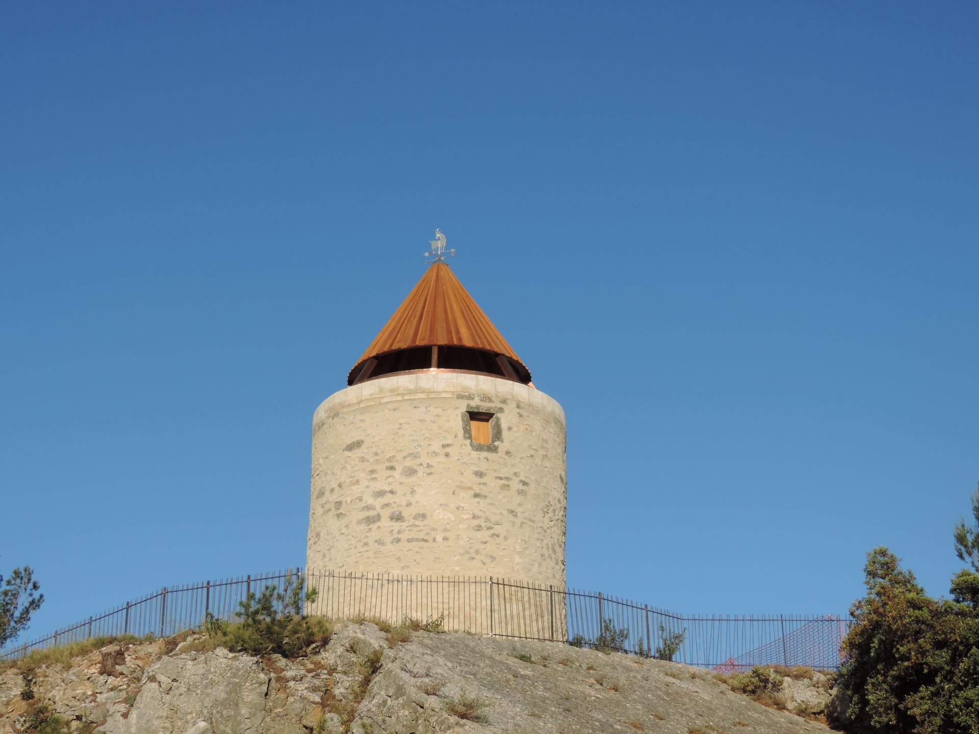 Le Sentier des Moulins d'Alphonse Daudet, Fontvieille - photo 3