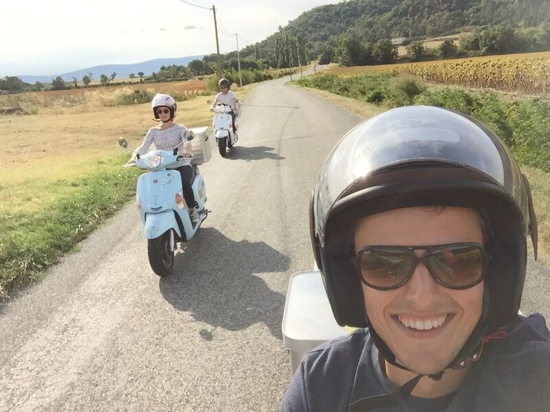 scoot nomad balade entre amis à scooter drome provençale