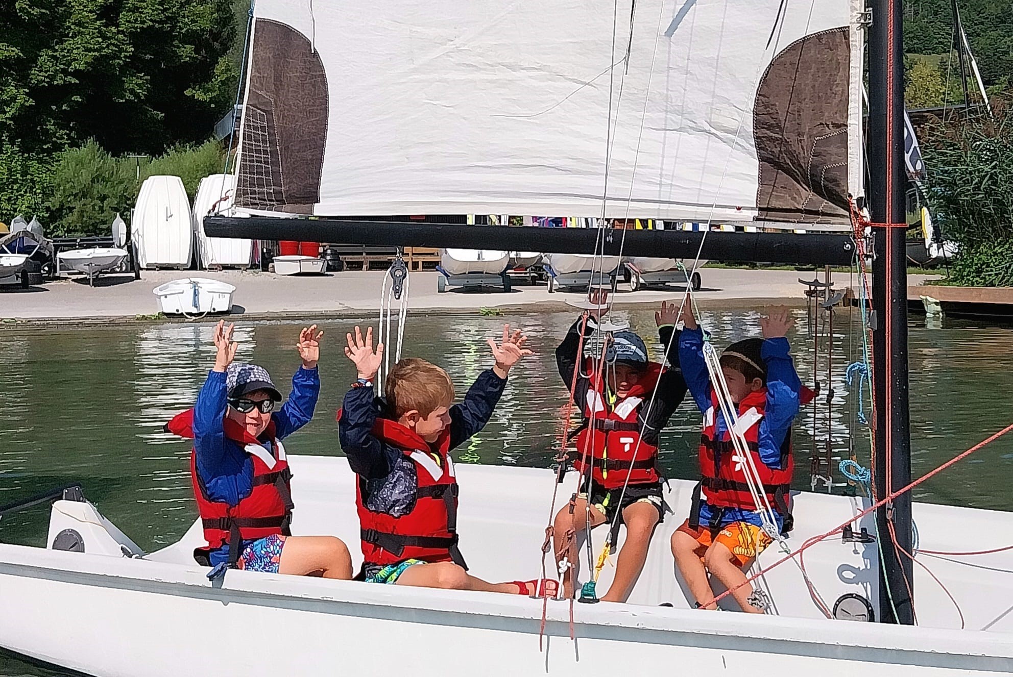 Aventure aquatique : voile ou paddle géant sur le lac d'Annecy !