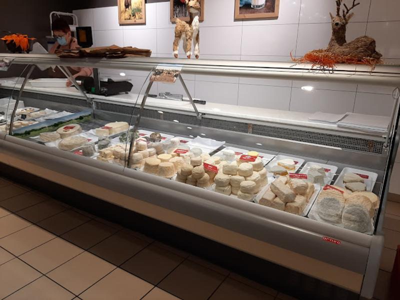 Saveurs paysannes, magasins de producteurs locaux - Crémieu, cité médiévale - Balcons du Dauphiné