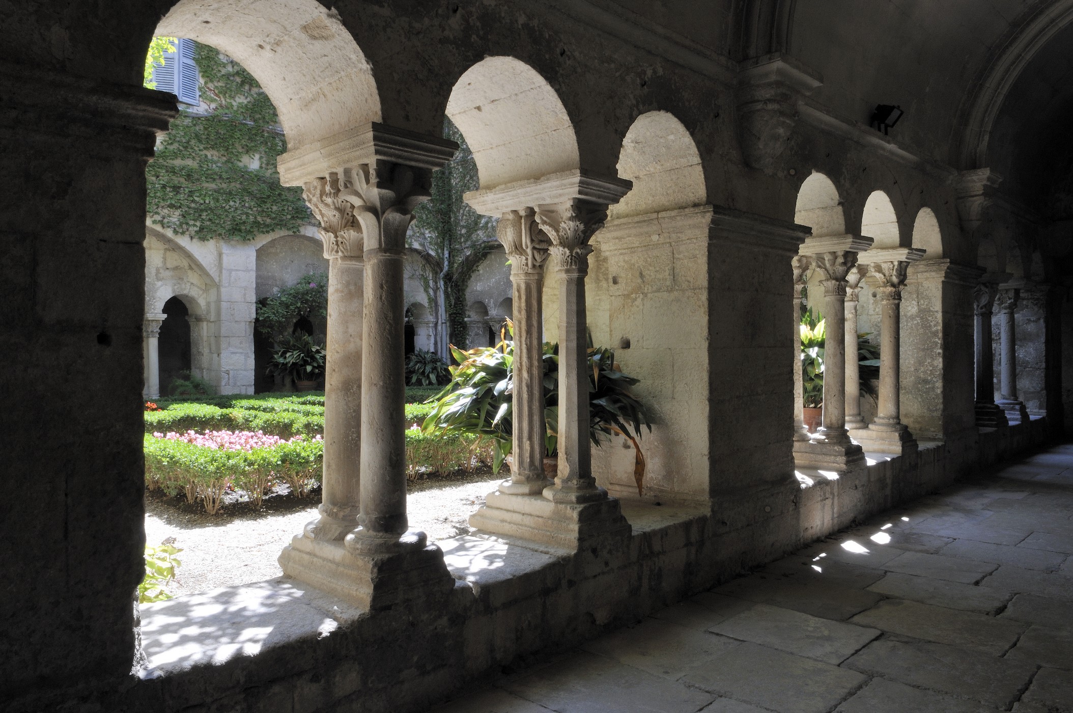 Cloître Saint Paul de Mausole, Centre culturel et touristique Van Gogh — photo 3