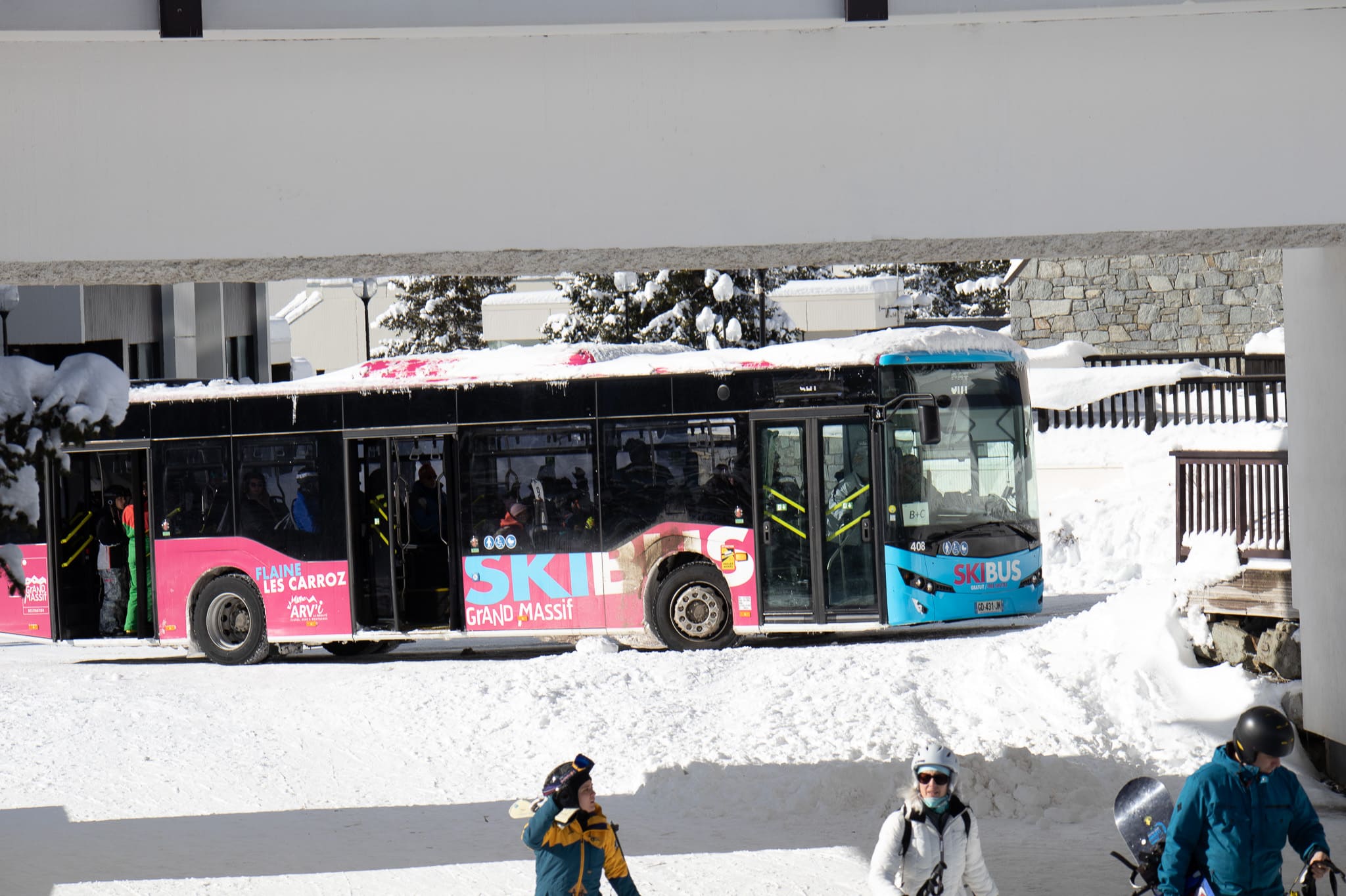 Shuttle bus stop at the end of Flaine Forêt serving the ski slopes of the beginners' area and the ski area