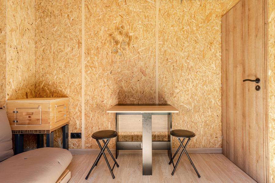 Tinyhouse&abeilles : séjour insolite en Provence_Orange