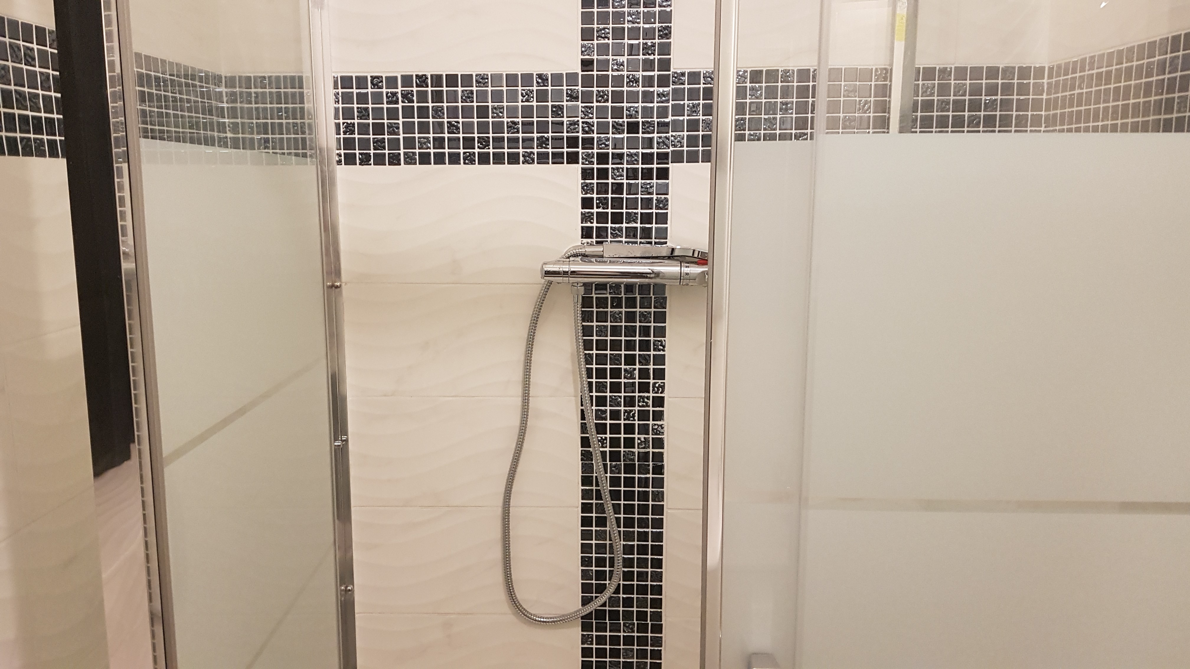 Studio Nanteuil-Les-Meaux - douche