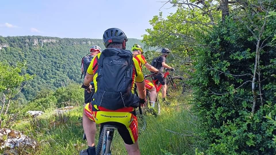 Circuit VTT n°30 (noir) - Monts de Corveissiat - Belvédère d'Echazeaux_Cize