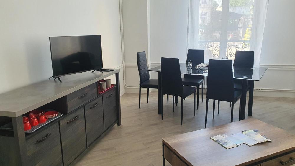 Salon côté salle à manger