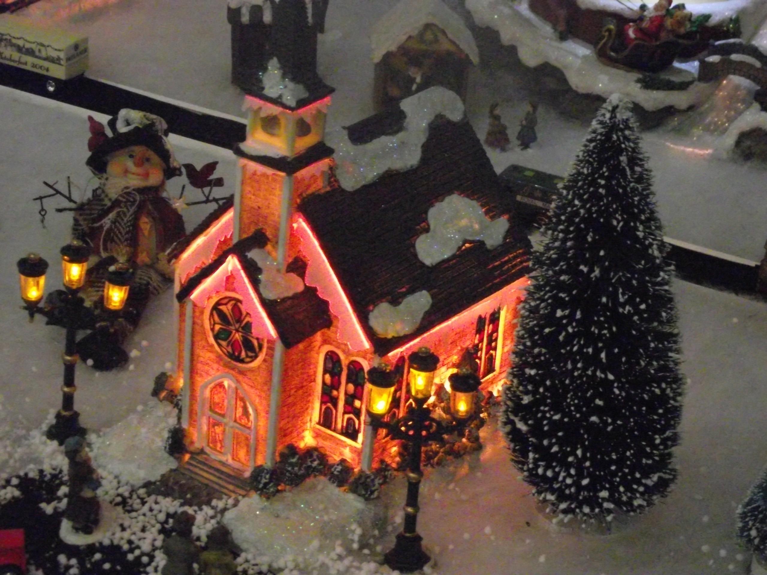 Exposition d'une crèche de Noêl restaurée