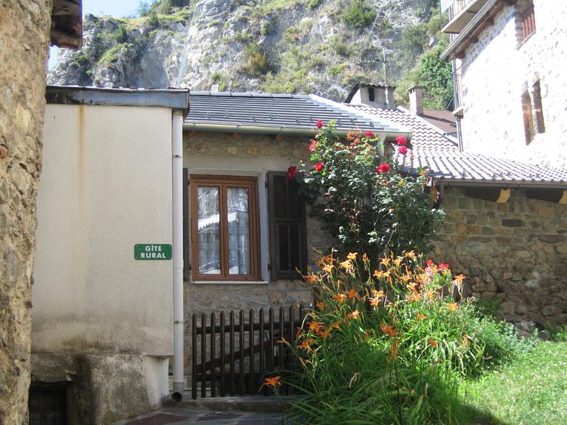 Gîte N°3146-Entrée du gîte-Valdeblore-Gîtes de France des Alpes-Maritimes