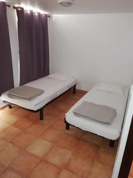 Grange des Tilleuls - Dortoir 2 personnes - Gîtes de Groupe d'Etape - Roure - Alpes-Maritimes