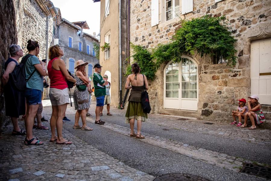 Thueyts - visite commentée rue de la fontaine