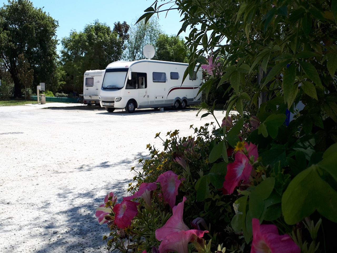 Aire campings-cars -  Saint Thomas de Conac