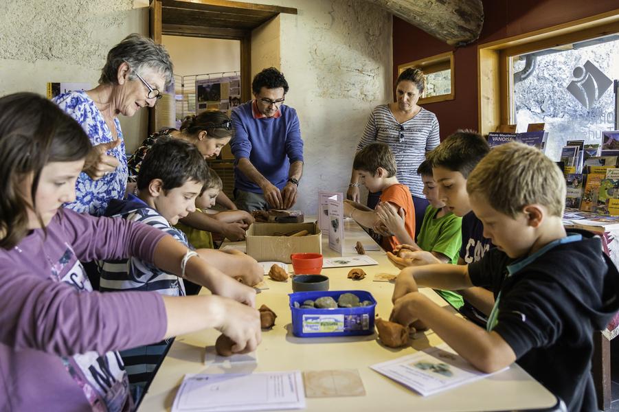 Atelier d'initiation à la poterie préhistorique à Val Cenis-Sollières