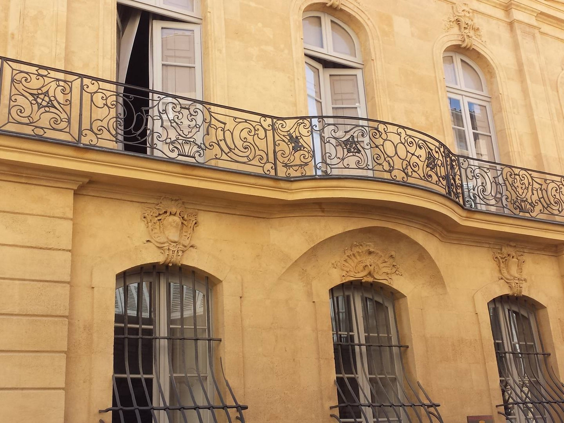 Hôtel Villeneuve d'Ansouis