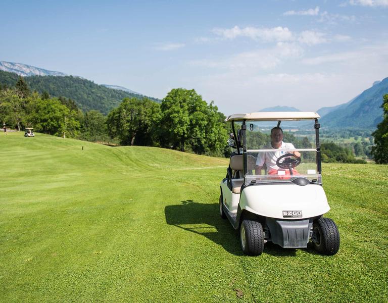 Giez Golf 18 & 9 trous vue Lac Annecy