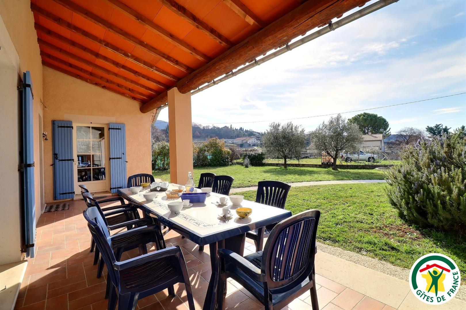 Terrasse abritée, face sud