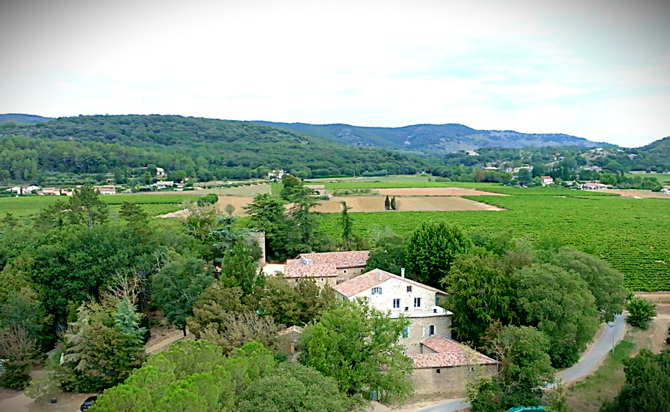 Vue aérienne de la Ferme des Abeilles - Les Ruchers de l'Ibie