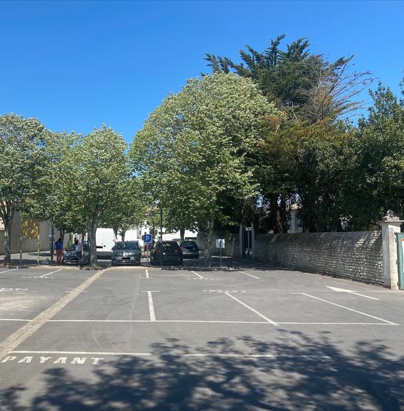 Parking square du 11 novembre