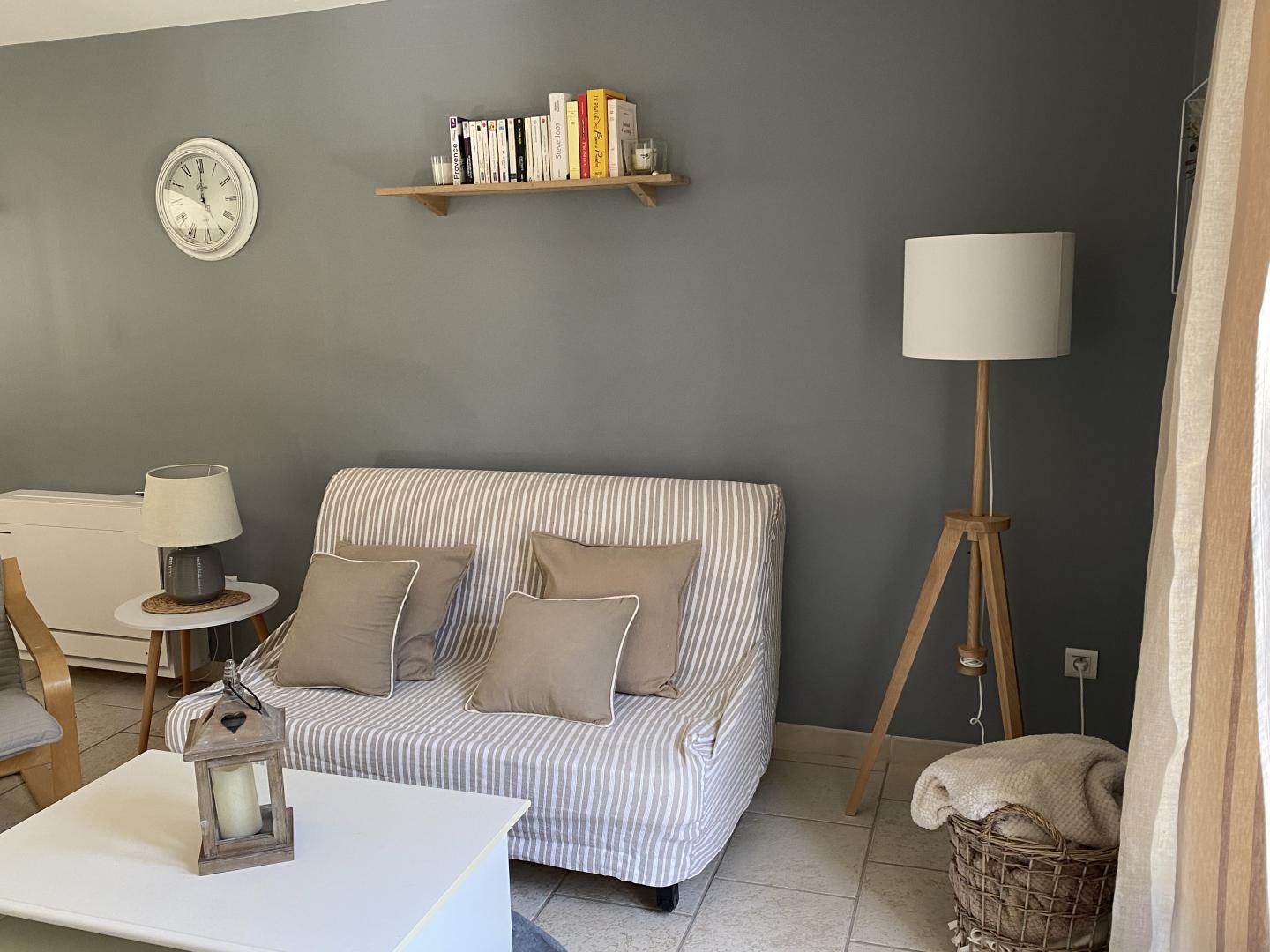 Les Bressières, Sénas - photo 23