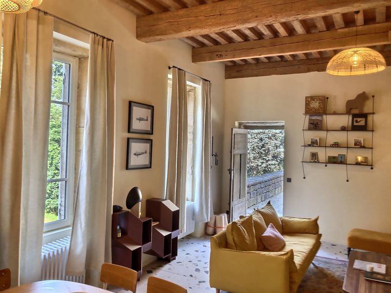Lyon Country House