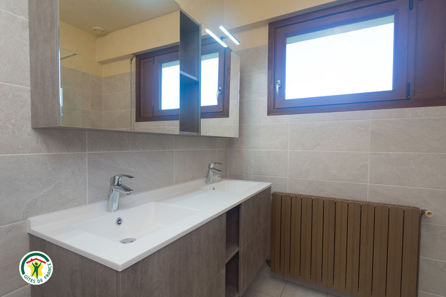 Gîte Fritillaire Pourpre à Brangues