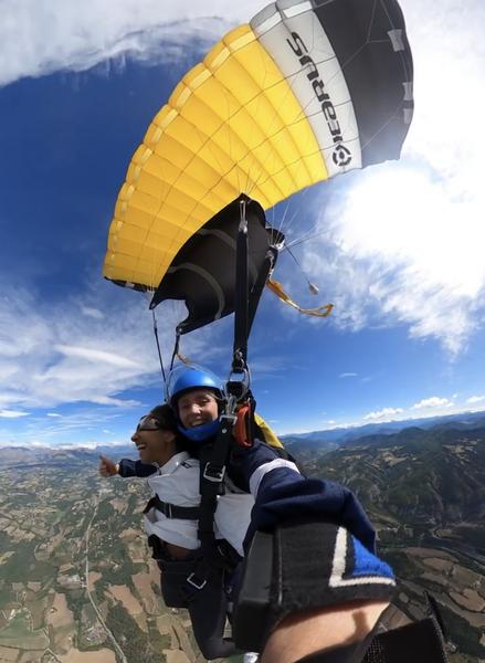 Alpes Aviation parachutisme TALLARD - © Svenja tarade Alpes Aviation parachutisme TALLARD - © Svenja tarade