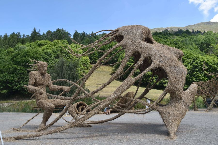 Sculpture de paille et foin à Valloire