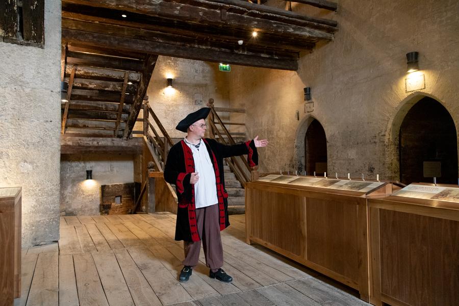 Visite guidée de la Tour de Crest avec le Major Montrond_Crest