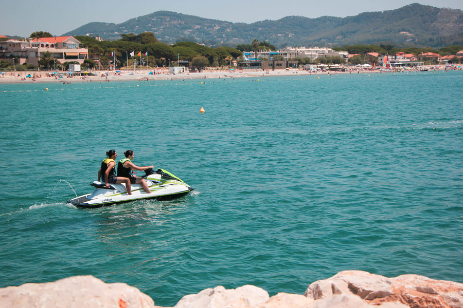 Baptême de jet ski avec New gliss center | Office de tourisme de Saint-Cyr-sur-Mer Baptême de jet ski avec New gliss center
