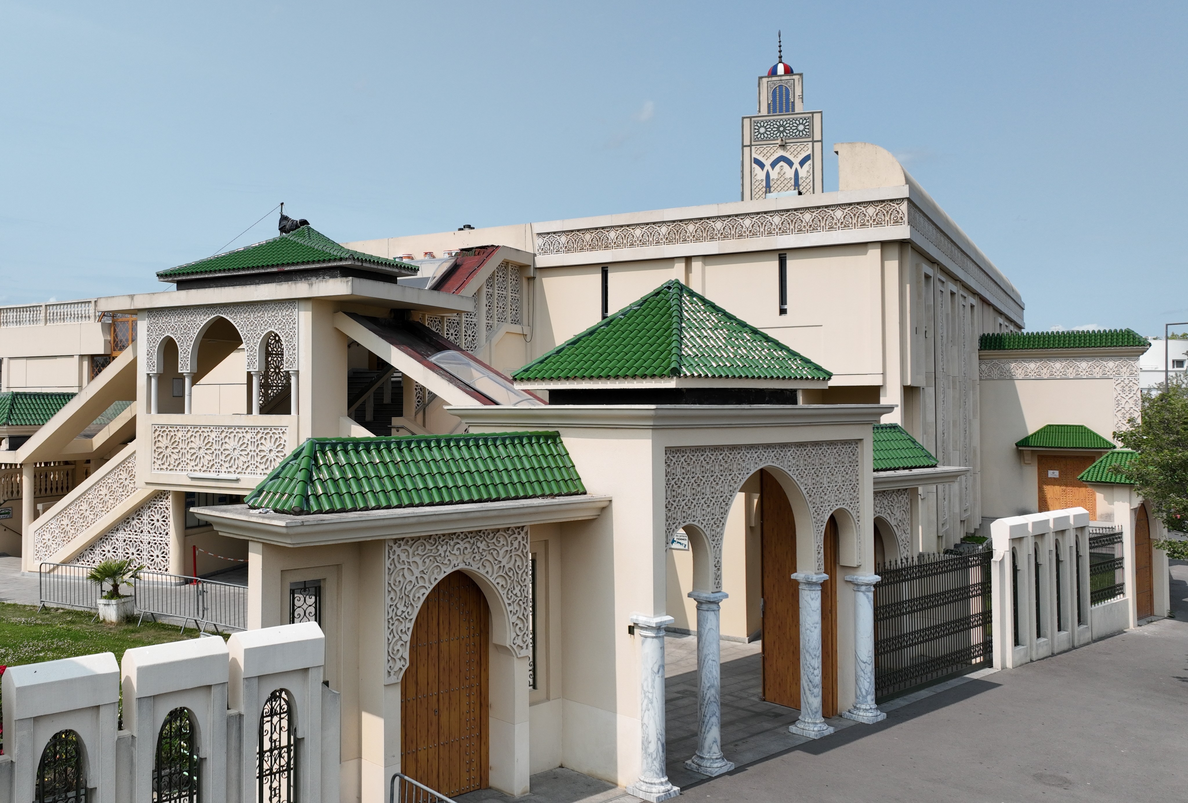 Visite guidu00e9e, u00ab La plus grande mosquu00e9e de France, labellisu00e9e Patrimoine du XXu1d49 siu00e8cleu00bb_u00c9vry-Courcouronnes