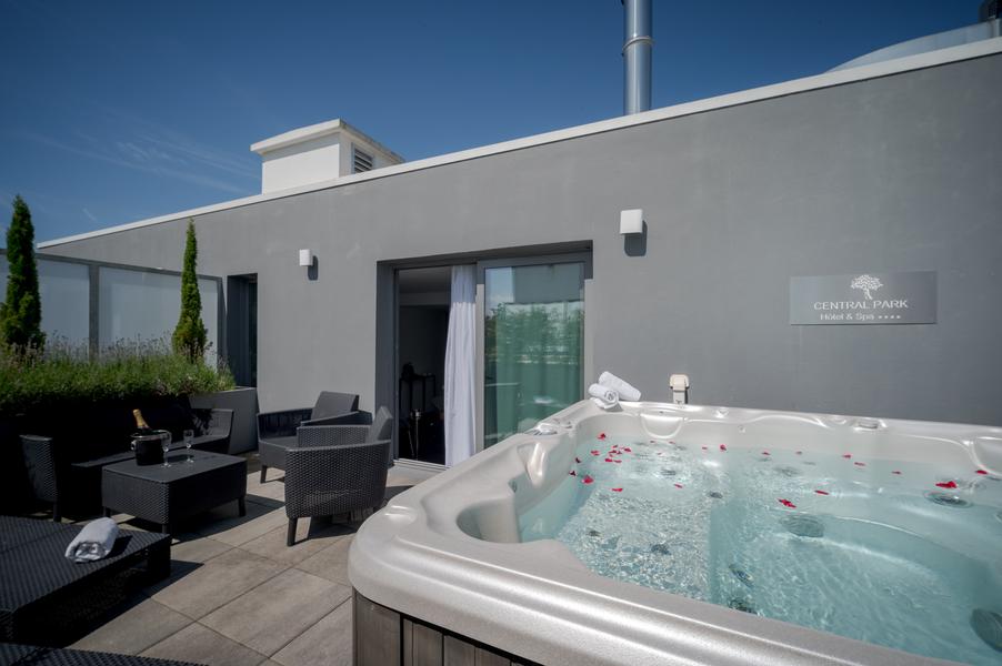 Jacuzzi
