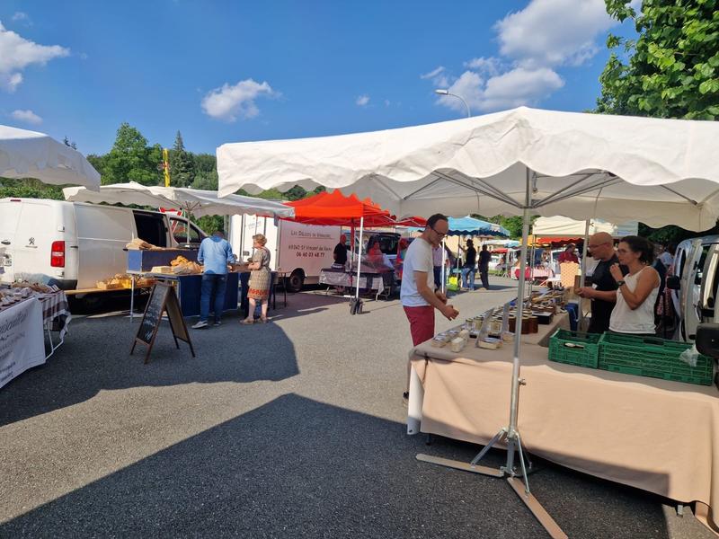 Marché col des Echarmeaux