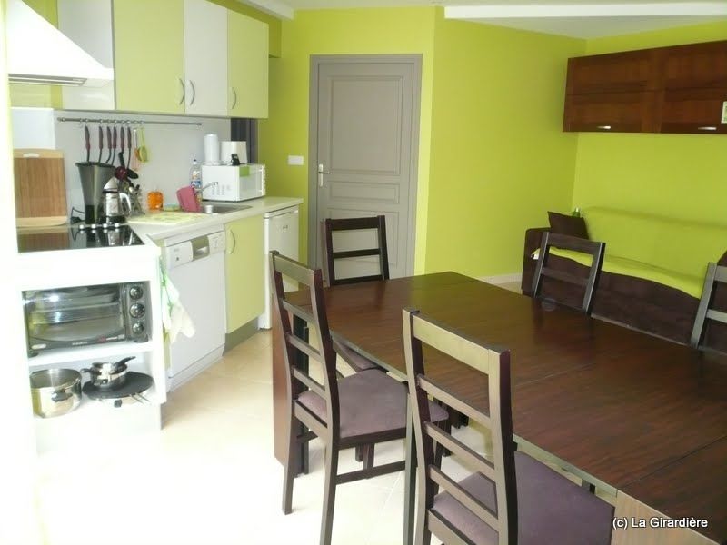 la table du salon/salle à manger