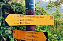 Le GR4 passe par Chasteuil