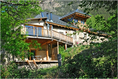 Façade Est, La ferme de beauté CHÂTEAUROUX-LES-ALPES