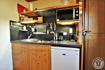Gîte L'Annexe au Château de Pravins à Blacé  (Rhône, Beaujolais, proximité de Villefranche-sur-Saône) : le coin cuisine.