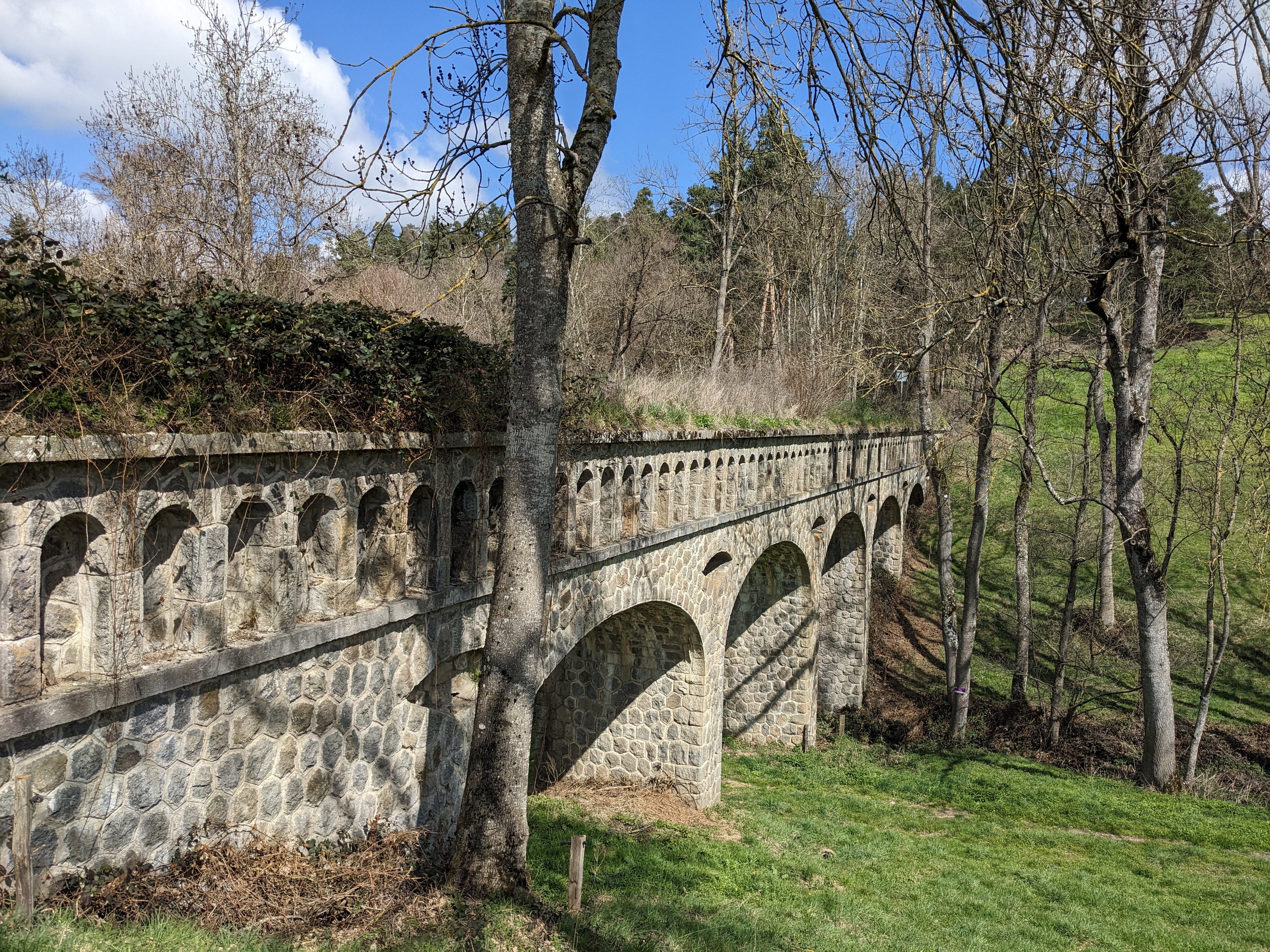 Balade commentée sur l'aqueduc du lignon