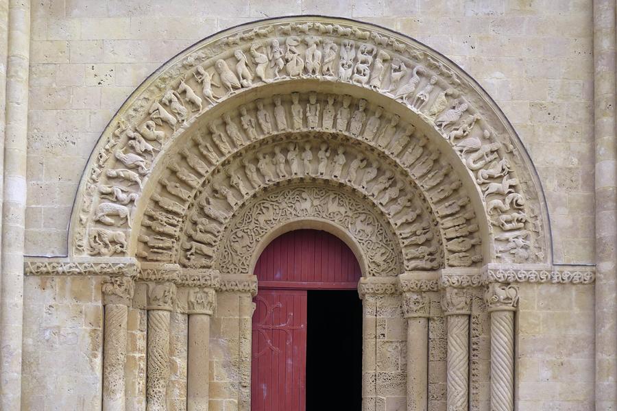 Visite guidée groupe - Saint-Pierre d'Aulnay-de-Saintonge, l'église universelle