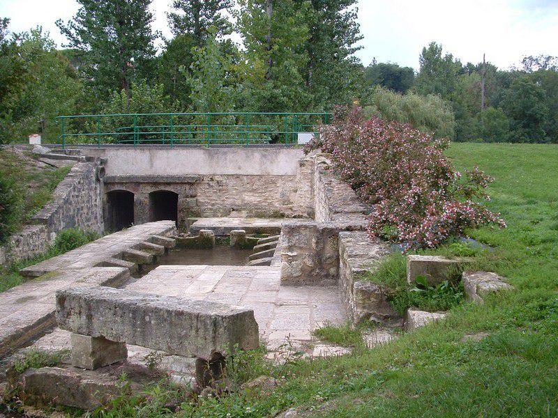 Aire de Pique-nique - Lavoir du Bourg