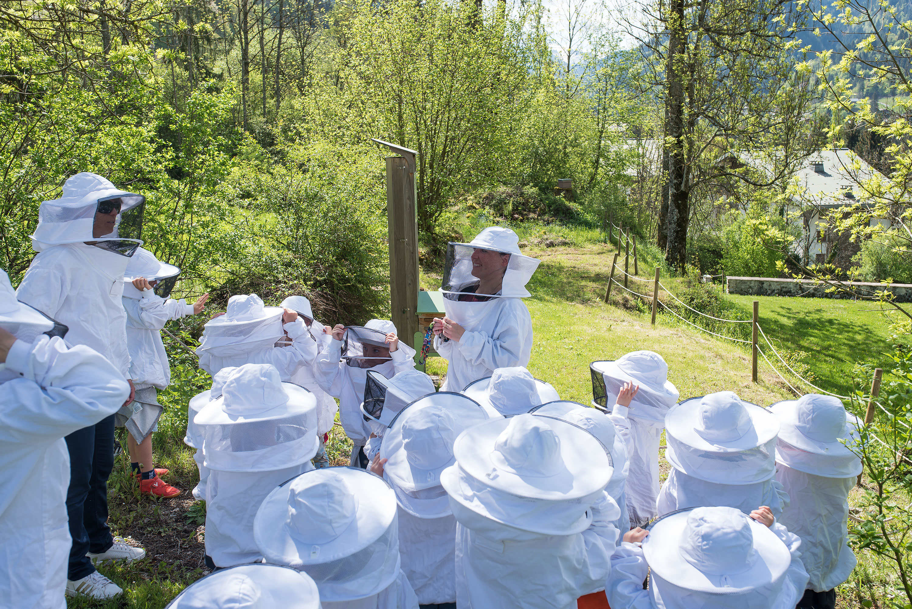 atelier-abeilles-ruches-abbaye-mai22_-(10) Y.TisseyreOT Vallée d'Aulps