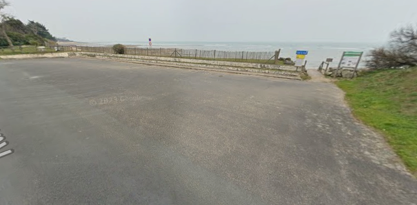 Parking Route du Douhet 2