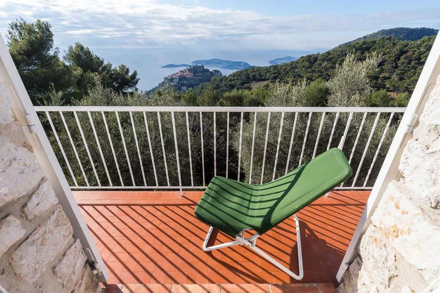 Chambre d hôte Domaine Pins Paul-Balcon Chambre Fuon Roussa-Eze-Gîtes de France Alpes-Maritimes