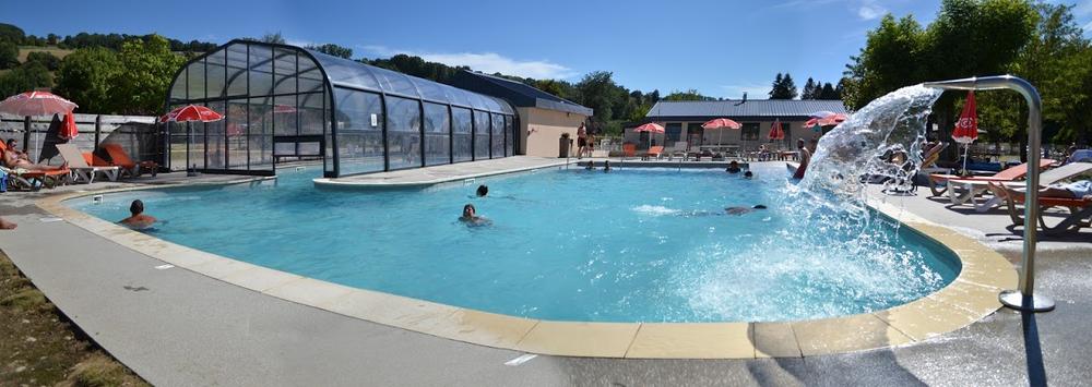 Piscine du camping vue panoramique